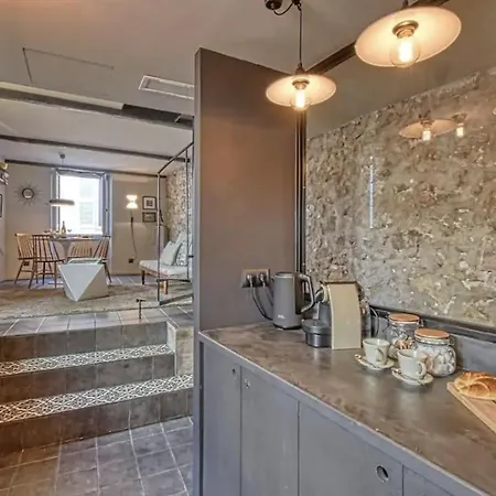 C075-old Town - Duplex Appartamento *